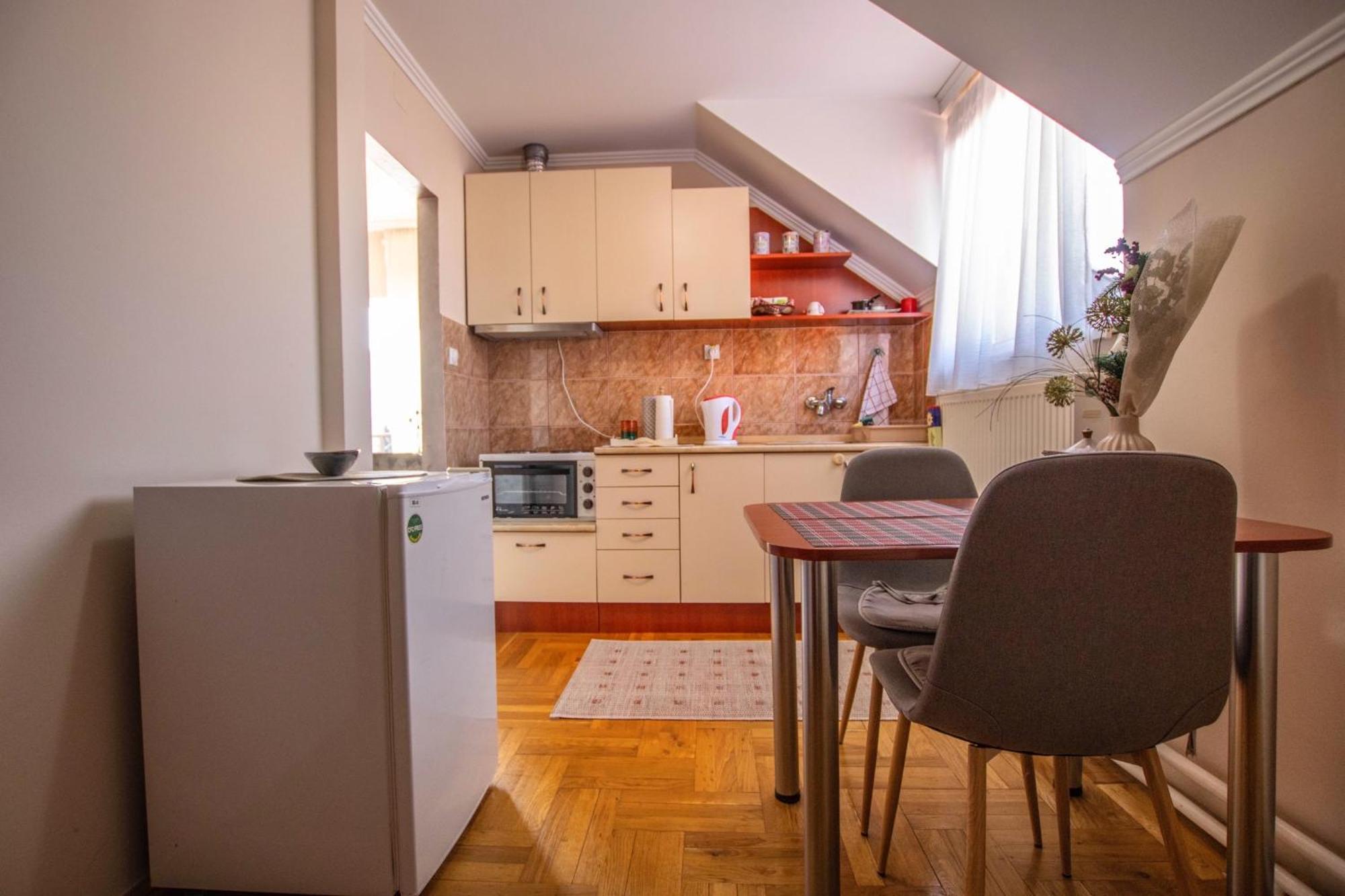 Garden Apartment 2 Subotica Bagian luar foto